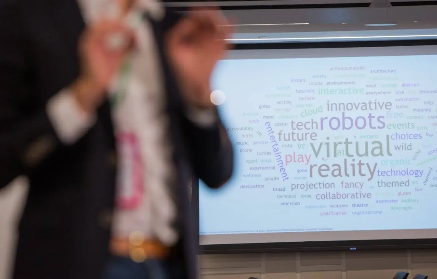 Co-brainstorm with AI